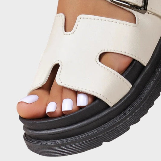 Rebeca - Sandalias ortopédicas con diseño en H