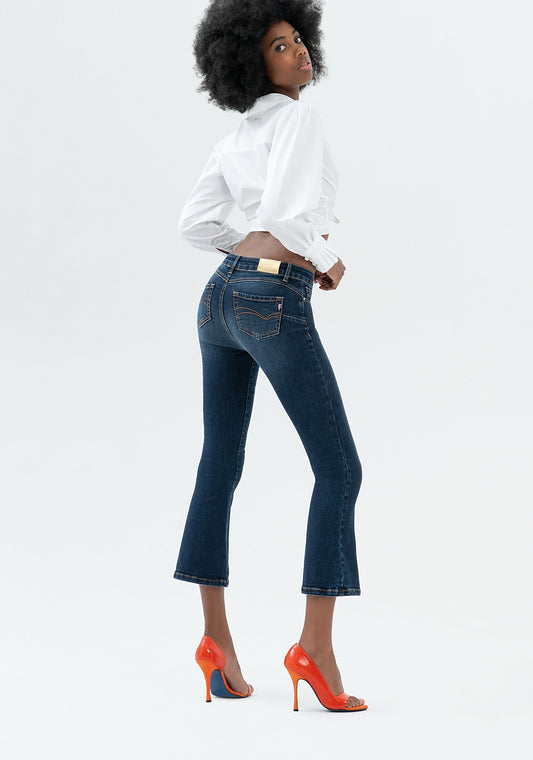 Lucía - Vaqueros Flare Cropped Bella en Denim Stretch