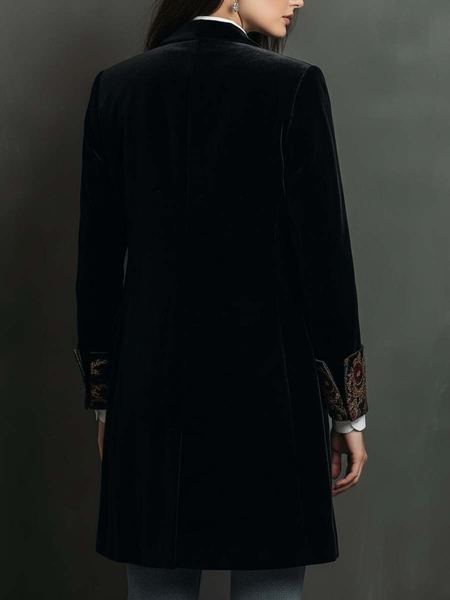 Aurelia - Blazer Negro Entallado con Detalles Barrocos