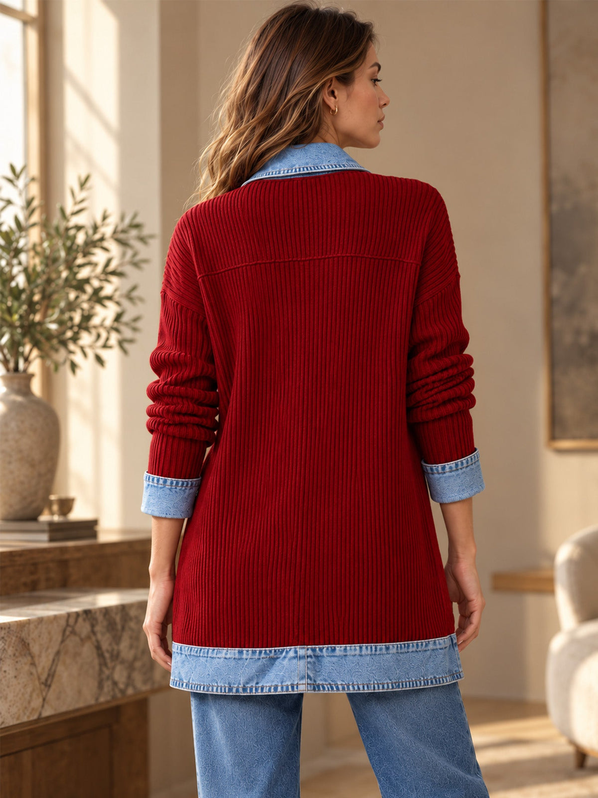 Celia - Chaqueta Larga de Punto con Detalles Vaqueros
