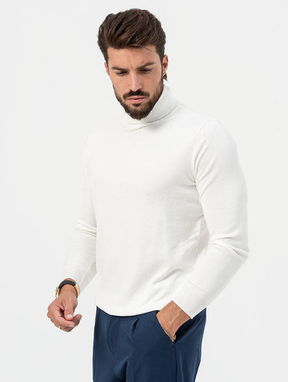 Julio - Jersey Cuello Alto en Blanco