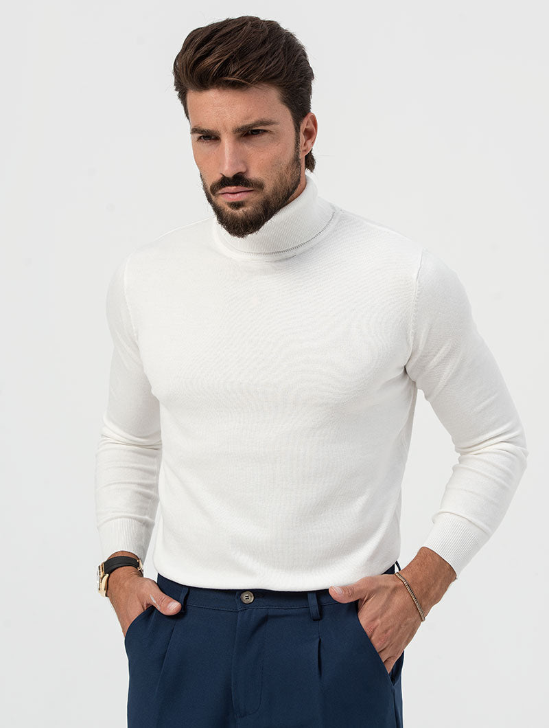 Julio - Jersey Cuello Alto en Blanco