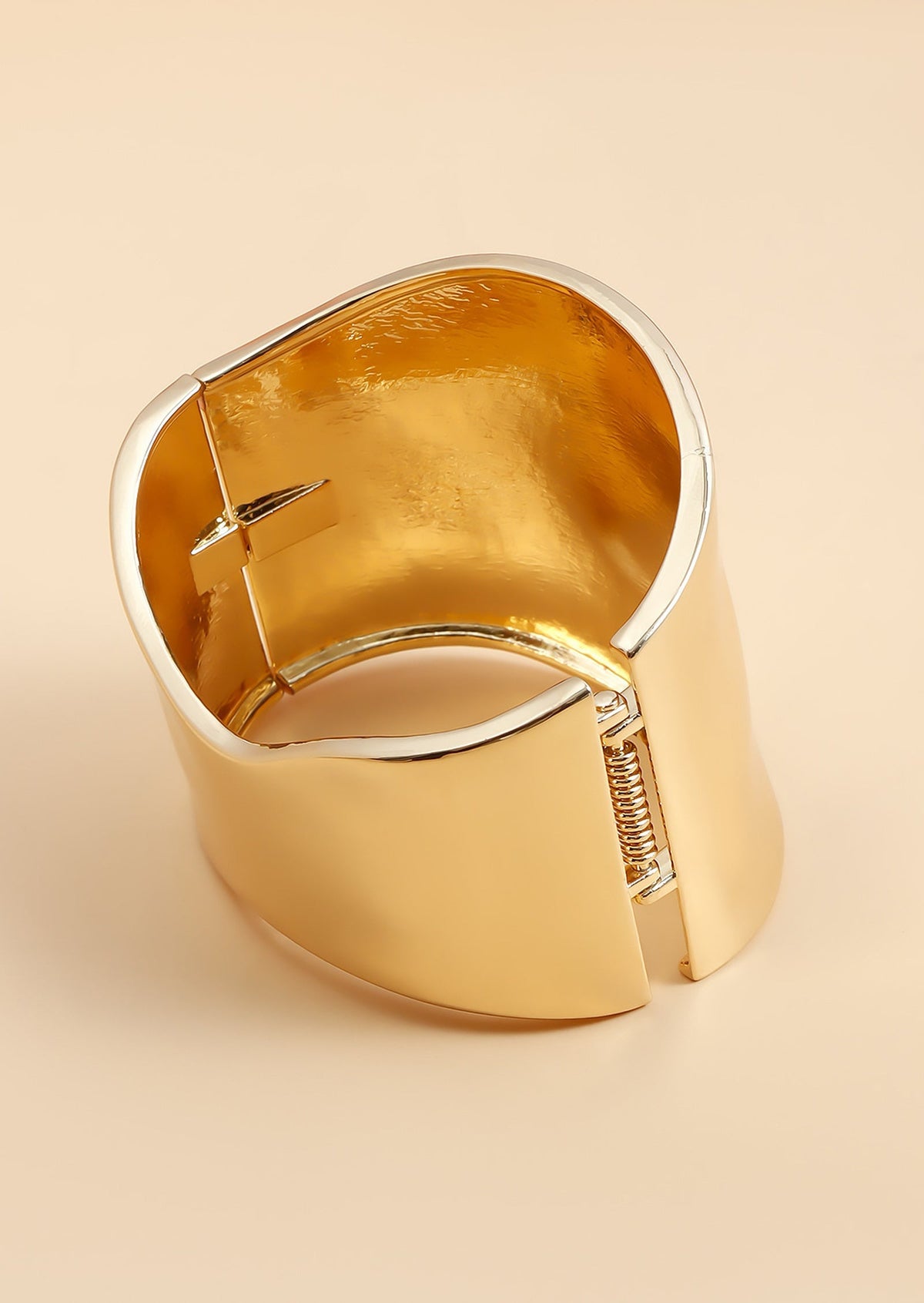 Brazalete Dorada Elegante