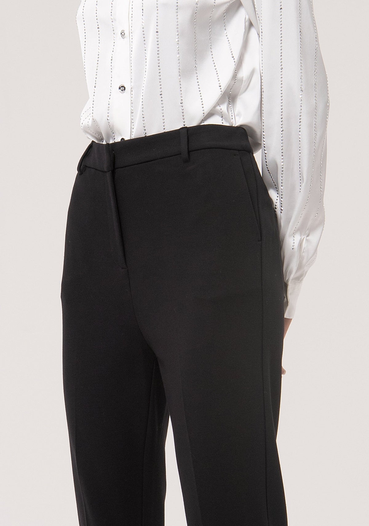 Soraya - Pantalón Chino Slim en Tejido Stretch
