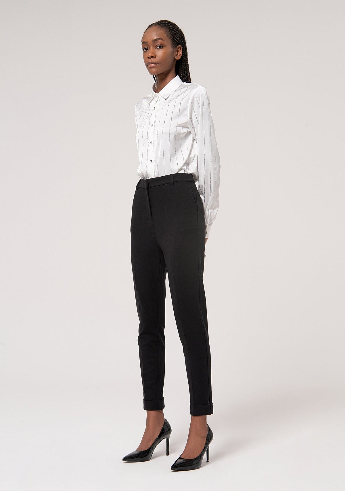 Soraya - Pantalón Chino Slim en Tejido Stretch