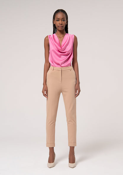 Soraya - Pantalón Chino Slim en Tejido Stretch