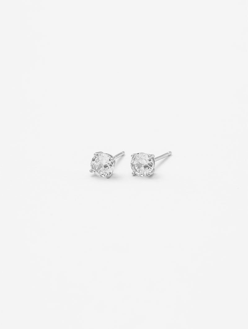 PENDIENTE JAMIE CC DOT LIGHT EN PLATA