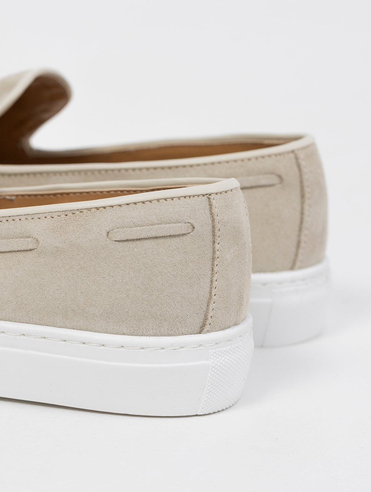 Eduardo - Slip-On de Cuero Crust en Arena