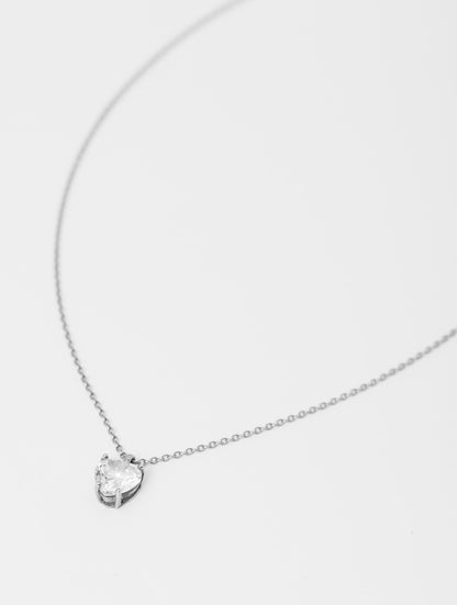 COLLAR CORAZÓN FLEUR EN PLATA