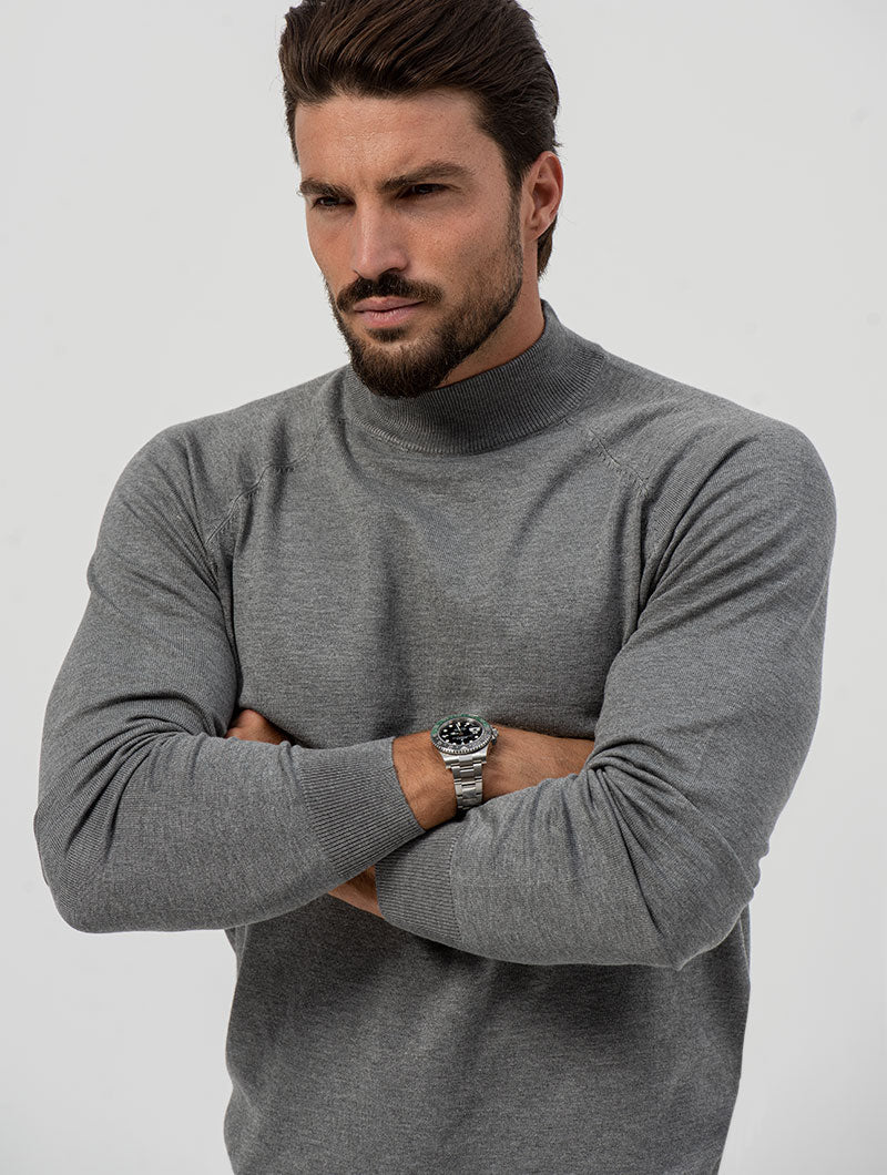 César - Jersey Cuello Alto en Gris Claro