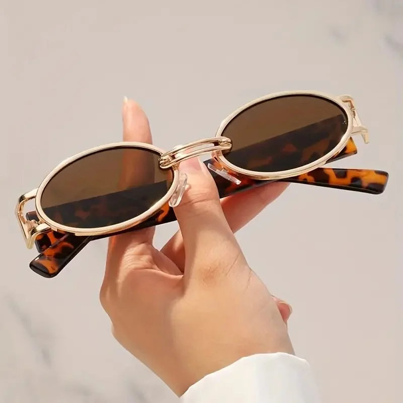 Gema - Gafas de Sol Ovaladas con Puente Dorado