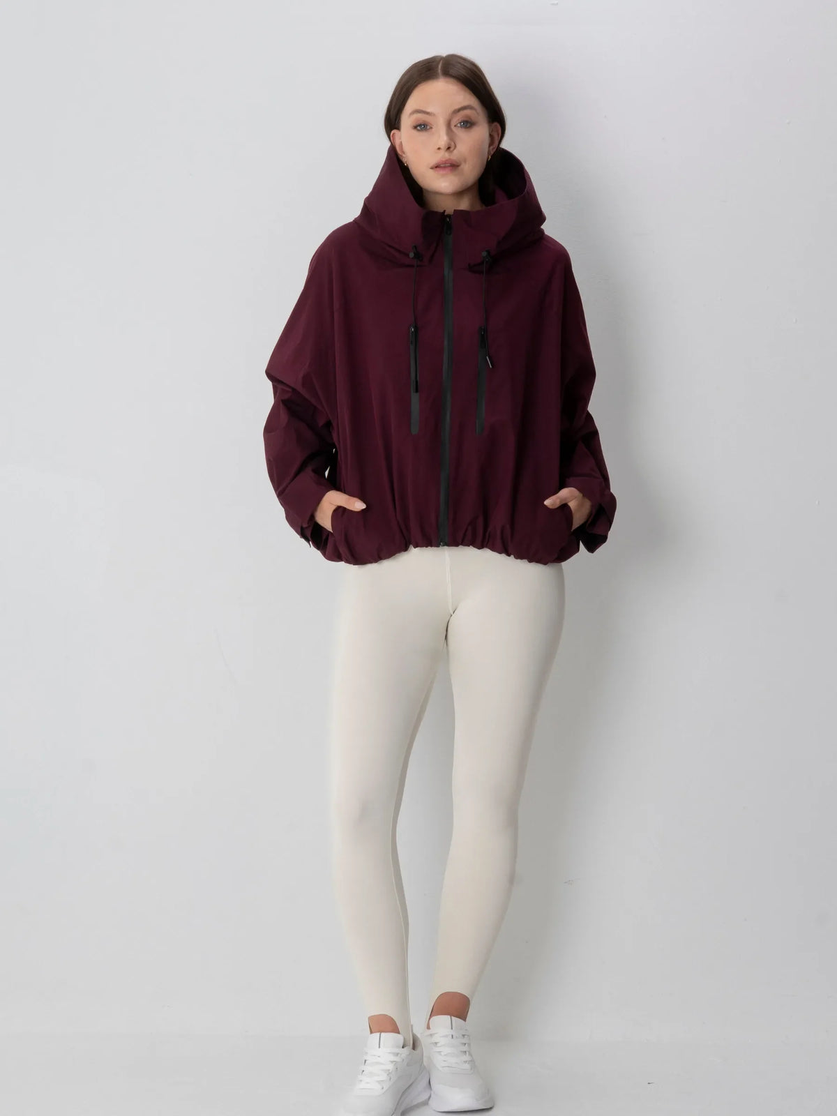 Nerea - Chaqueta impermeable oversize corta